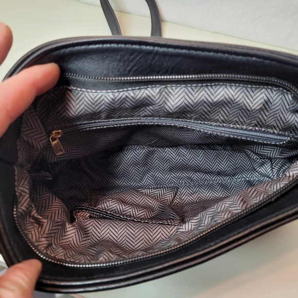 Black with Gold Chain Accent 2 in 1 Handbag Shoulder Bag - Picture 8 of 12